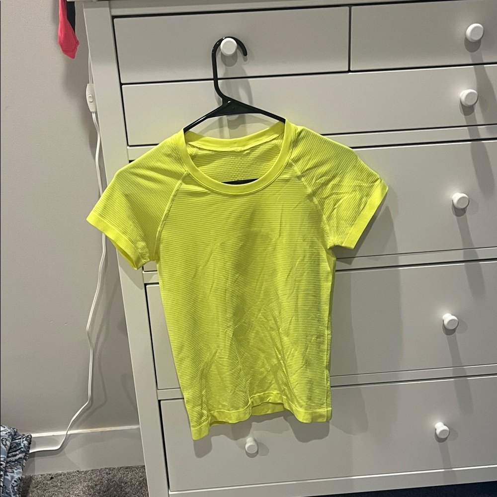 lululemon athletica Yellow Short Sleeve Tee